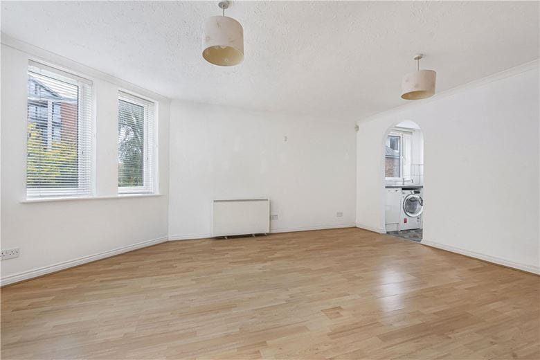 2 bedroom flat, Tennyson Lodge, Paradise Square OX1 - Let Agreed