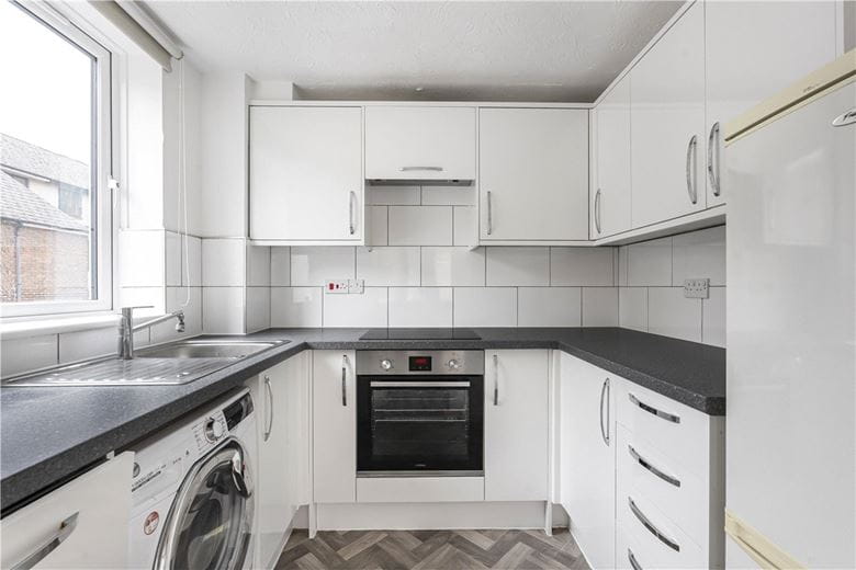 2 bedroom flat, Tennyson Lodge, Paradise Square OX1 - Let Agreed