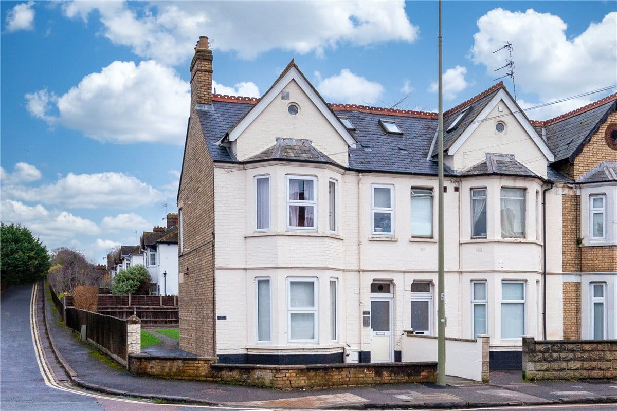 1 bedroom flat, Cowley Road, Oxford OX4 - Available