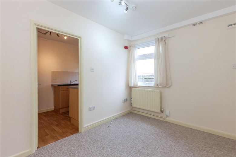 1 bedroom flat, Cowley Road, Oxford OX4 - Available