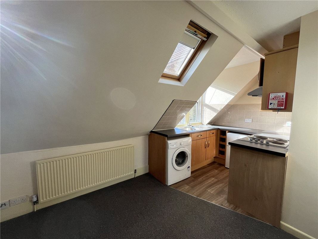  bedroom flat, Cowley Road, Oxford OX4 - Let Agreed