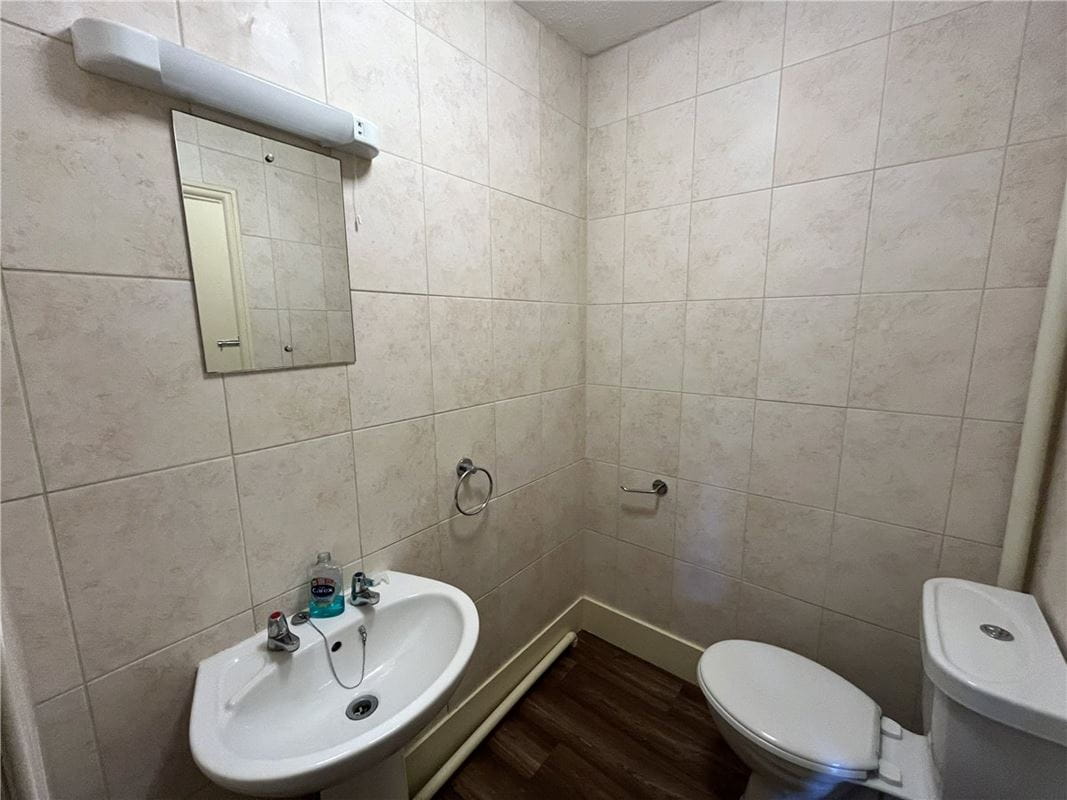  bedroom flat, Cowley Road, Oxford OX4 - Let Agreed