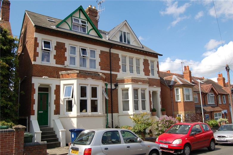 1 bedroom flat, Warwick Street, Oxford OX4 - Available