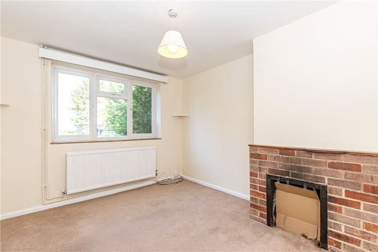 3 bedroom house, Thame Road, Warborough OX10 - Available