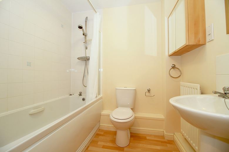 2 bedroom flat, Staniland Court, Abingdon OX14 - Let Agreed