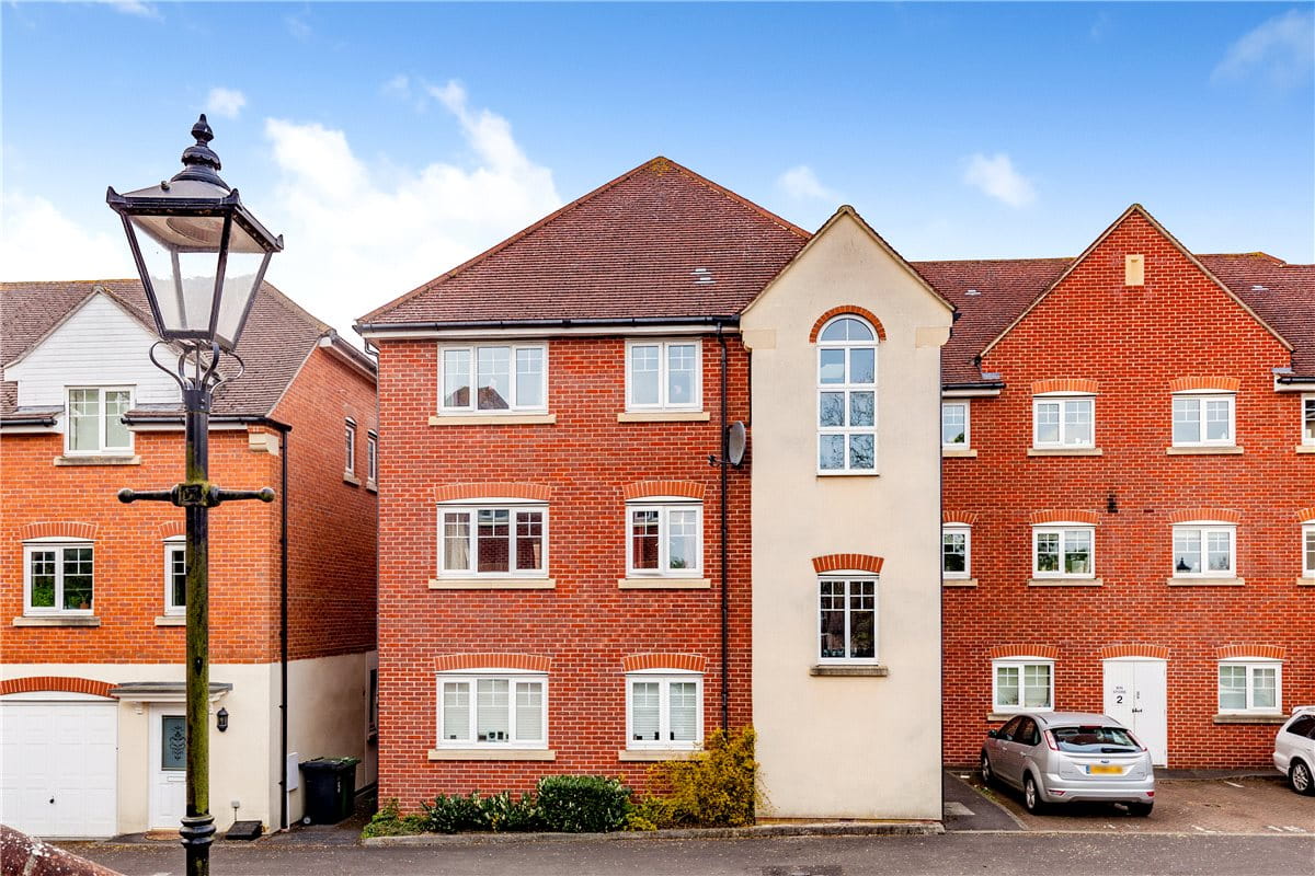 2 bedroom flat, Staniland Court, Abingdon OX14 - Let Agreed