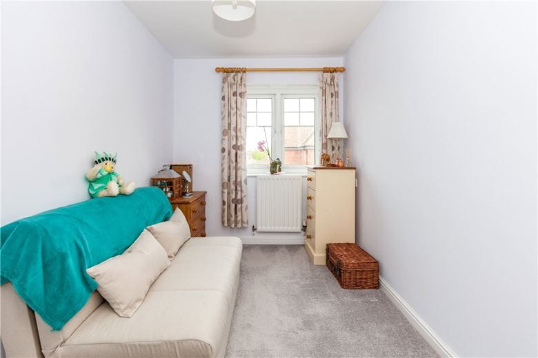 2 bedroom flat, Staniland Court, Abingdon OX14 - Let Agreed