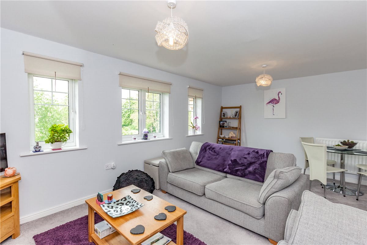 2 bedroom flat, Staniland Court, Abingdon OX14 - Let Agreed