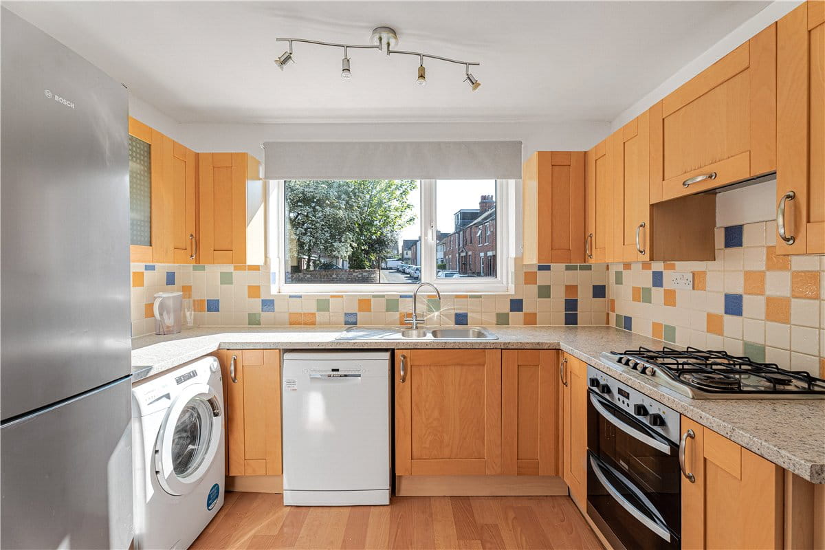 4 bedroom house, Perrin Street, Headington OX3 - Available