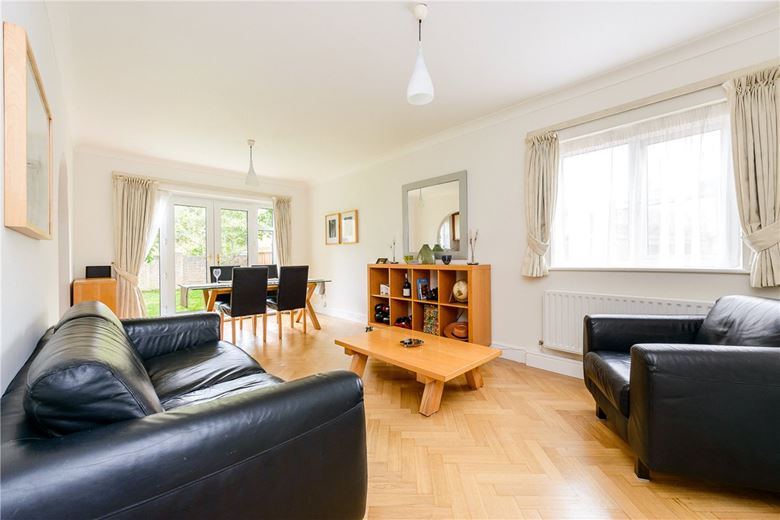 2 bedroom flat, Grandpont Place, Long Ford Close OX1