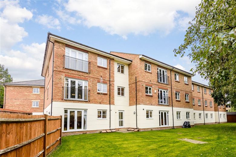 2 bedroom flat, Grandpont Place, Long Ford Close OX1