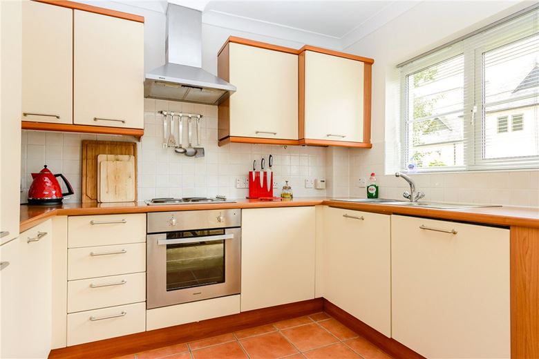 2 bedroom flat, Grandpont Place, Long Ford Close OX1