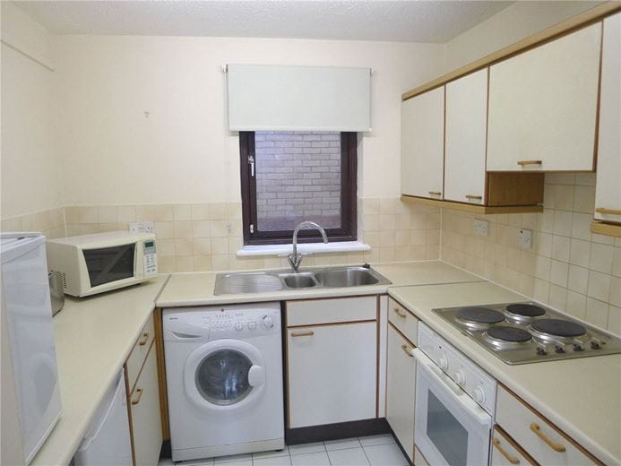 1 bedroom flat, The Heyes, Gloucester Green OX1 - Available
