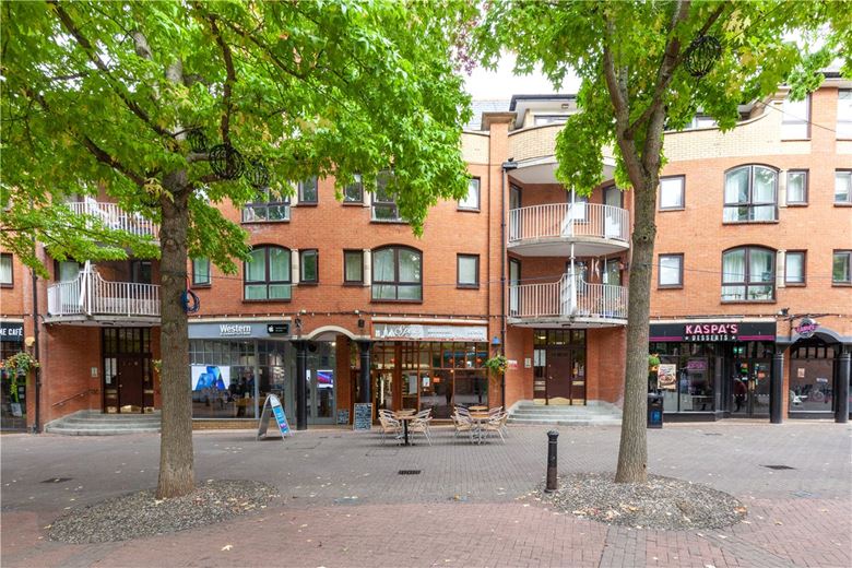 1 bedroom flat, The Chilterns, Gloucester Green OX1