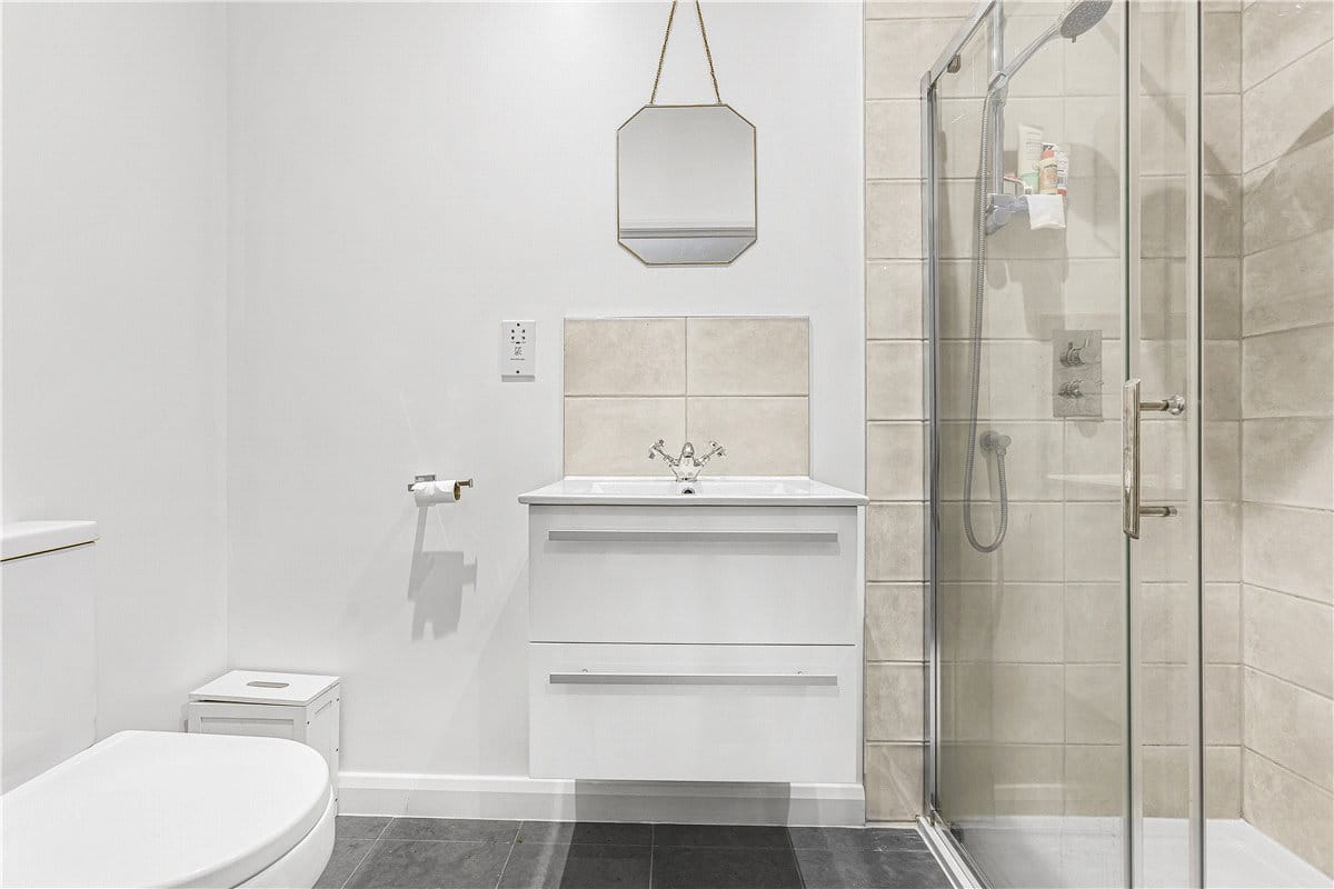 2 bedroom flat, The Coach House, Little Baldon OX44 - Let Agreed