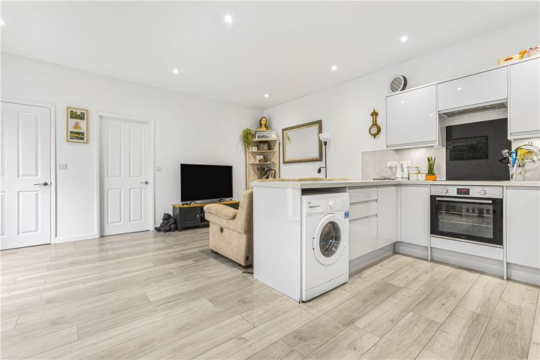 2 bedroom flat, The Coach House, Little Baldon OX44