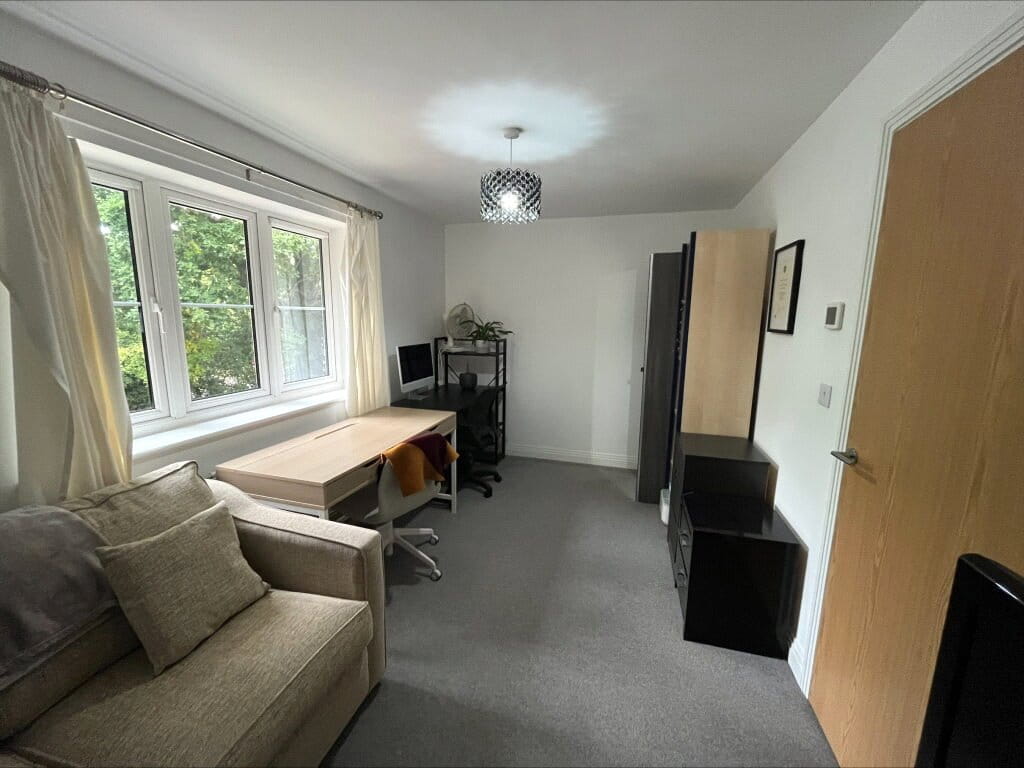 2 bedroom house, Merevale Close, Daventry NN11