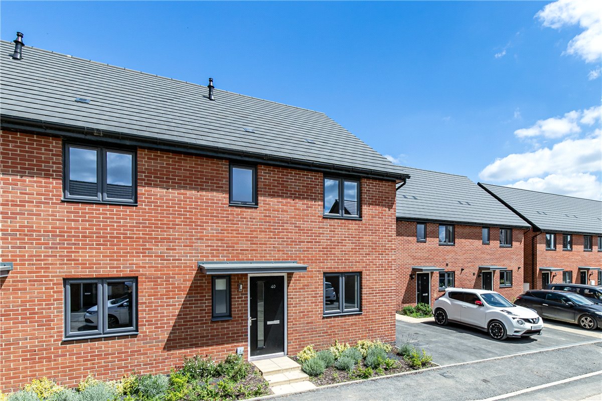 3 bedroom house, Rye Crescent, Curbridge OX29