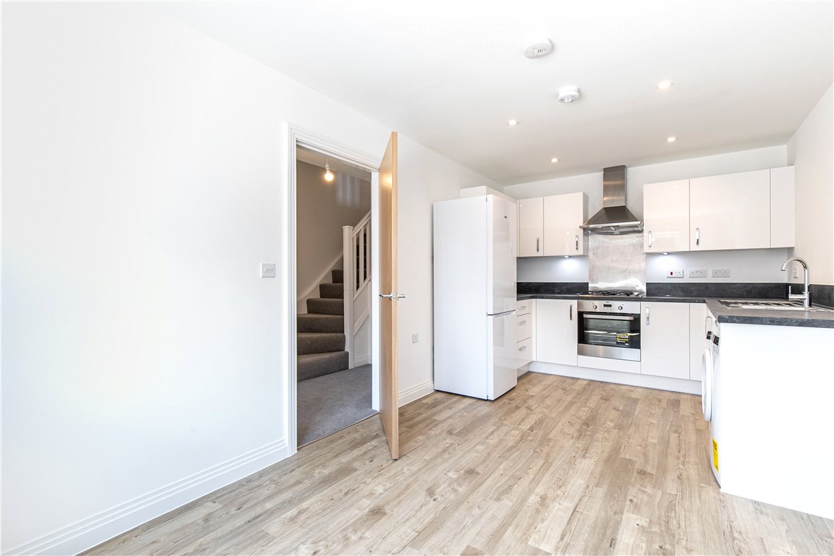 3 bedroom house, Rye Crescent, Curbridge OX29