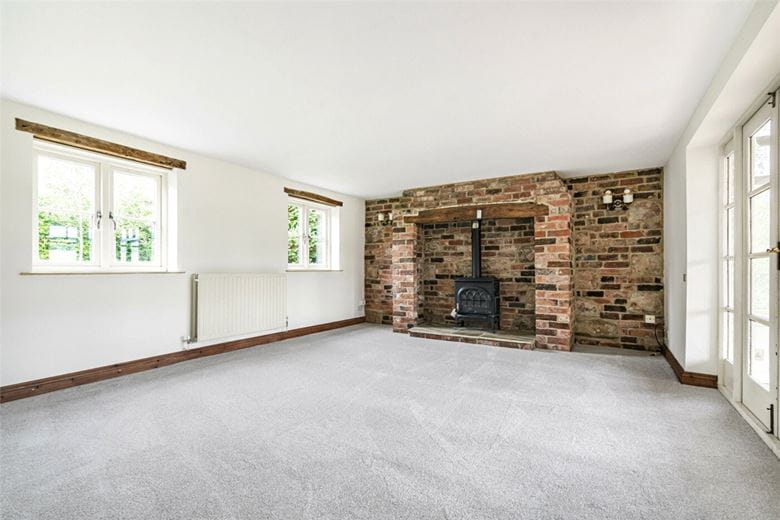 4 bedroom cottage, Stockwell Heath, Rugeley WS15 - Let Agreed