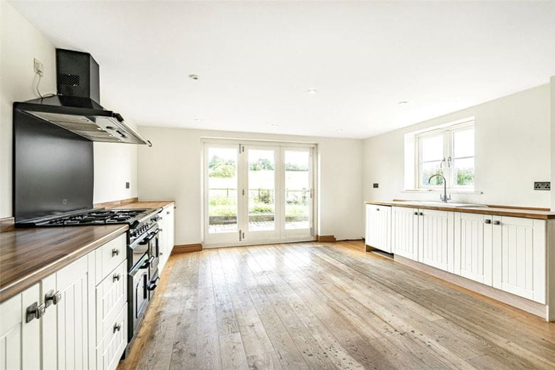 4 bedroom cottage, Stockwell Heath, Rugeley WS15 - Let Agreed