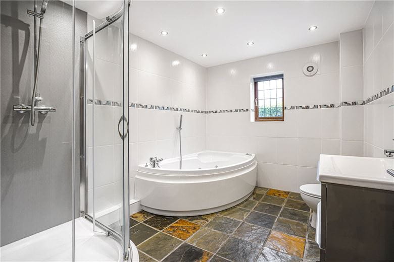 5 bedroom house, Manor Road, Wantage OX12 - Let Agreed