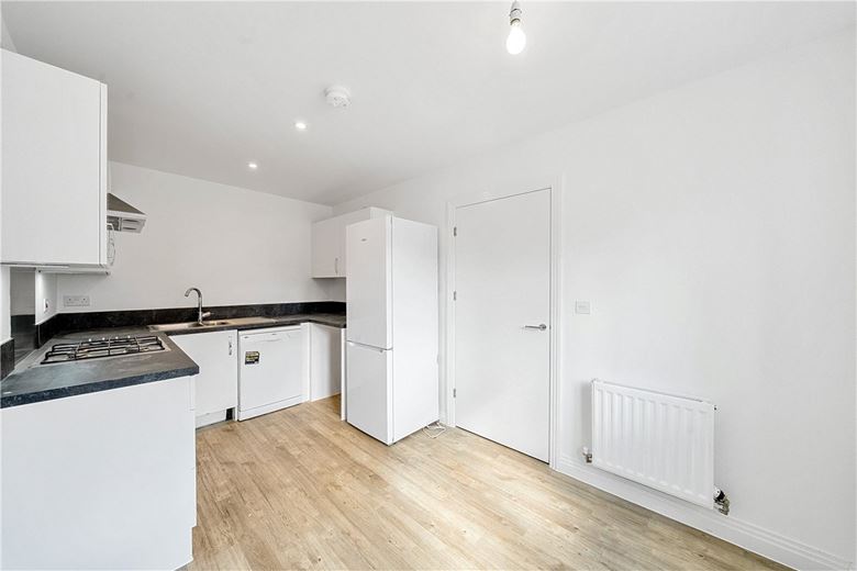 2 bedroom house, Fearnley Close, Glebe Farm MK17 - Available