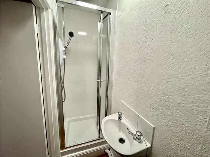  bedroom flat, Bullingdon Road, Oxford OX4 - Available