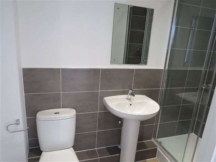 2 bedroom flat, Barrosa Way, Whitehouse MK8 - Available