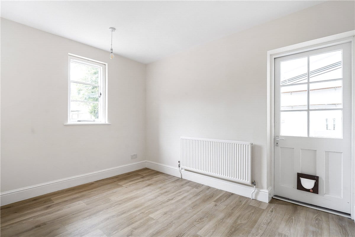 4 bedroom house, Manor Cottages, Lower Thorpe Mandeville OX17 - Let Agreed