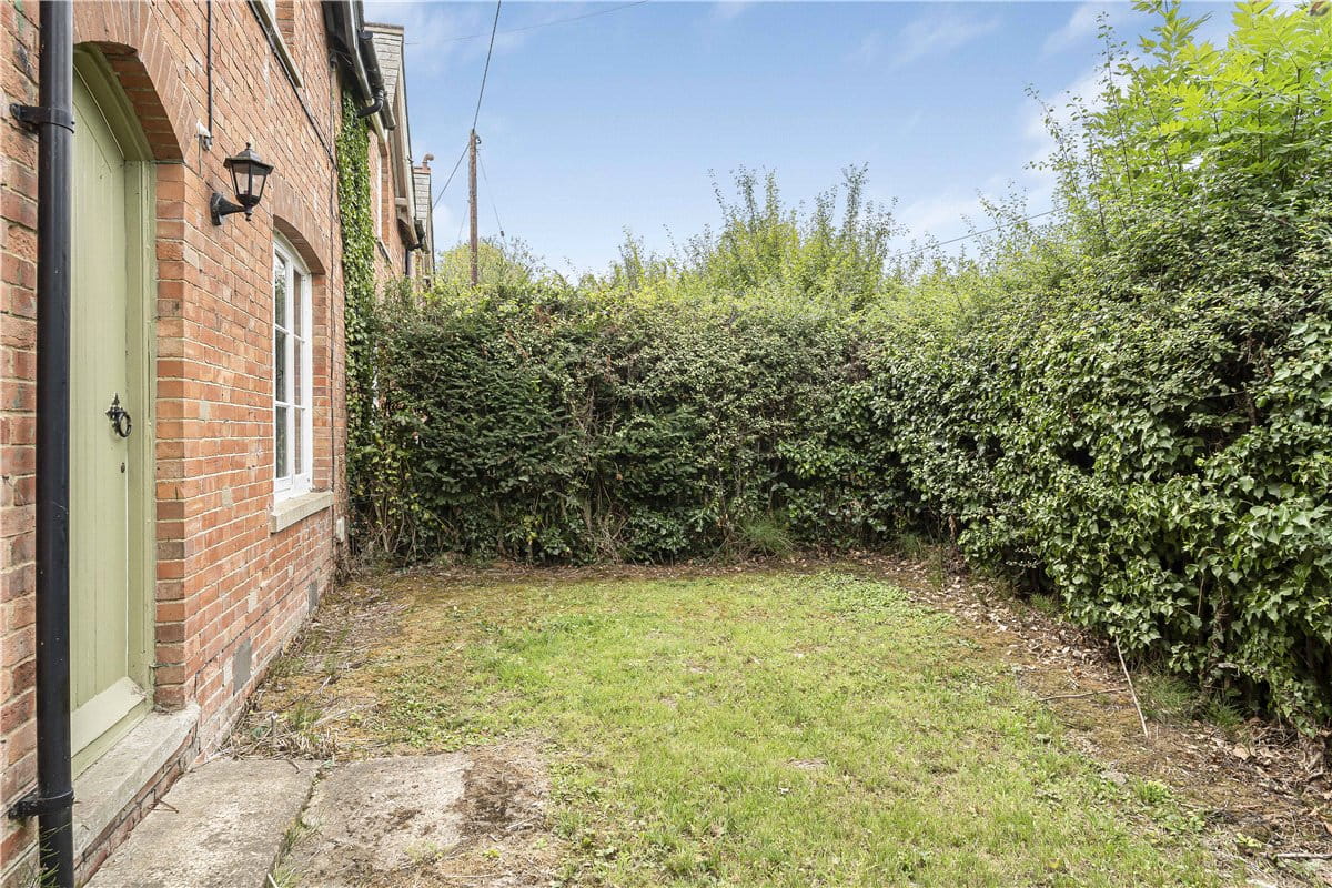 4 bedroom house, Manor Cottages, Lower Thorpe Mandeville OX17 - Let Agreed