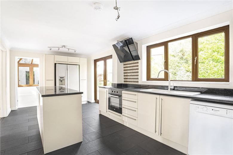 4 bedroom house, Amersham Way, Measham DE12 - Available