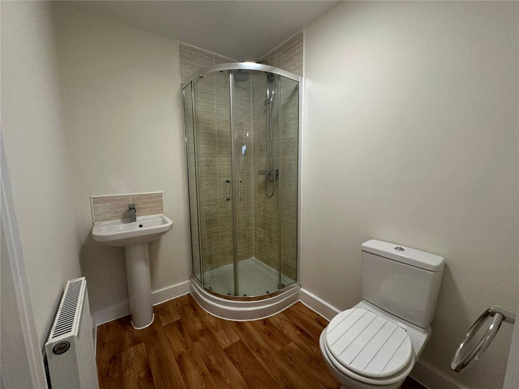 2 bedroom house, Comelybank Drive, Mexborough S64 - Available