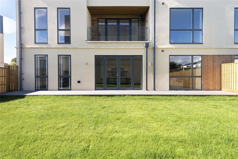 2 bedroom flat, Granville Court, Granville Road BA1 - Let Agreed