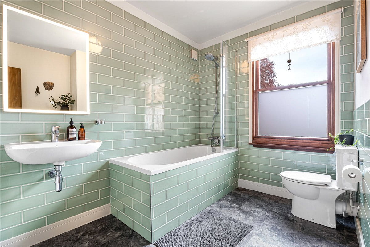 2 bedroom flat, Hartley Court, Woodstock Road OX2 - Let Agreed