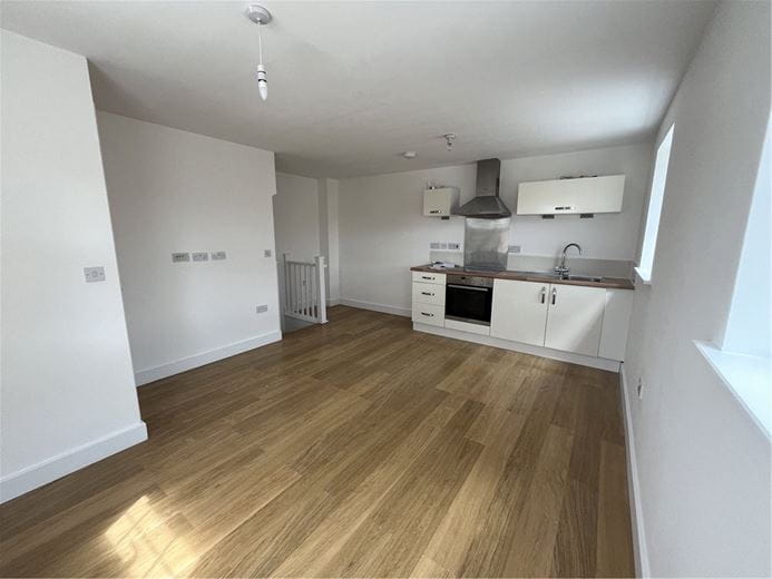 2 bedroom house, Comelybank Drive, Mexborough S64 - Available