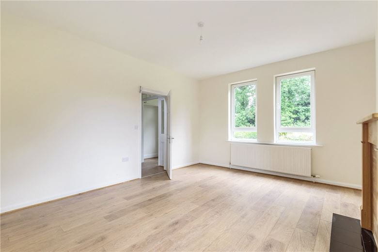 5 bedroom house, Holmsley Lane, Brierley S72 - Available