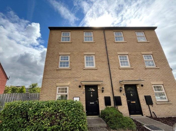 2 bedroom house, Comelybank Drive, Mexborough S64 - Let Agreed