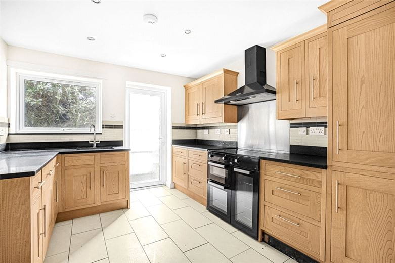 4 bedroom bungalow, Kings Drive, Hopton ST18 - Available