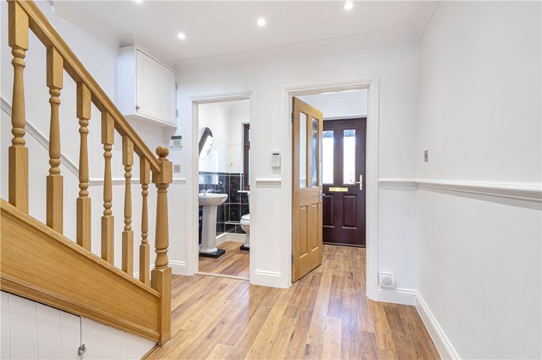 4 bedroom house, Baker Street, Orsett RM16 - Available