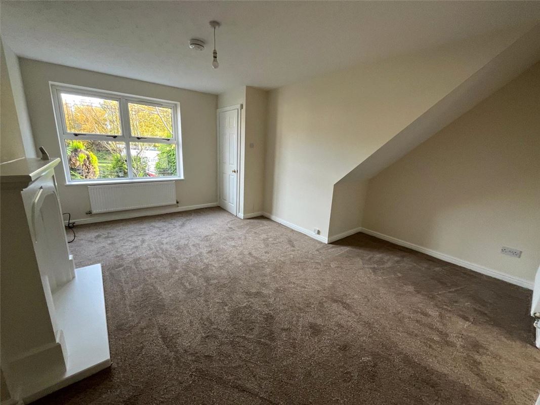 3 bedroom house, Sherbourne Avenue, Bramley S66 - Available