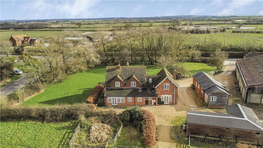 4 bedroom house, Poundon, Bicester OX27 - Available