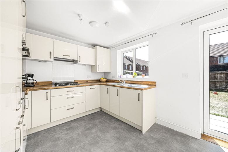 3 bedroom house, Wagtail Haven, Didcot OX11 - Let Agreed