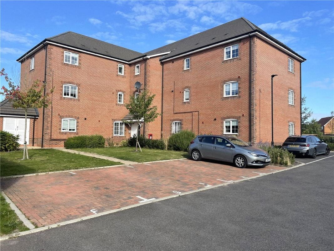 2 bedroom flat, Aspen Way, Didcot OX11 - Let Agreed