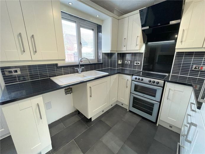 2 bedroom house, Kelso Close, Measham DE12 - Available