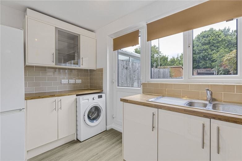 2 bedroom house, Barn Close, Kidlington OX5 - Let Agreed