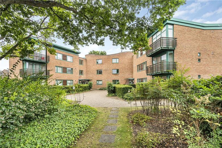 2 bedroom flat, Five Mile Drive, Oxford OX2