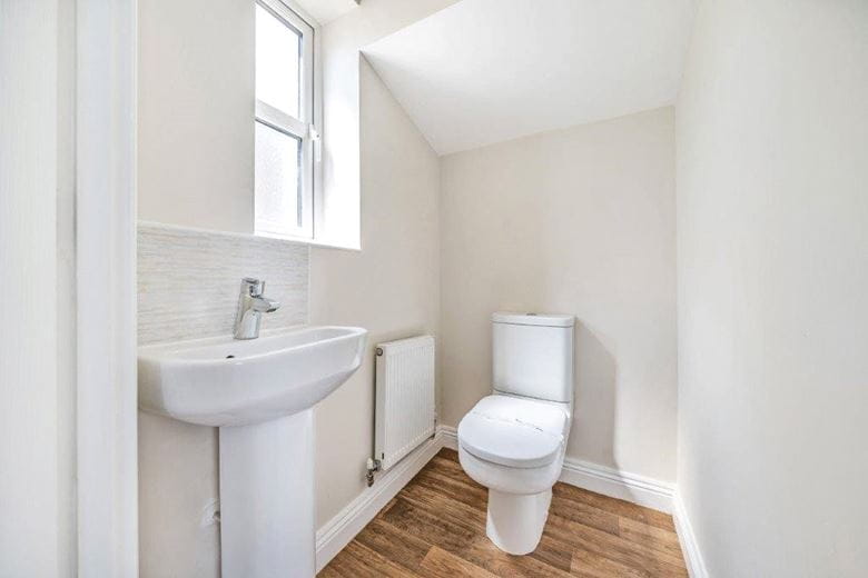 3 bedroom house, Thurgaton Way, Newton DE55 - Available