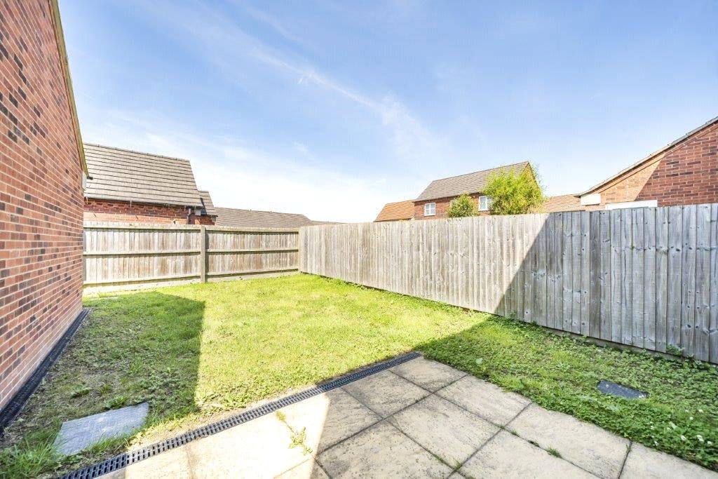 3 bedroom house, Thurgaton Way, Newton DE55 - Available