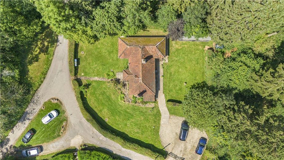 3 bedroom bungalow, Great Hampden, Great Missenden HP16 - Available